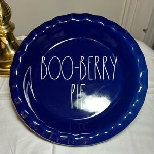 Rae Dunn Boo Berry Pie